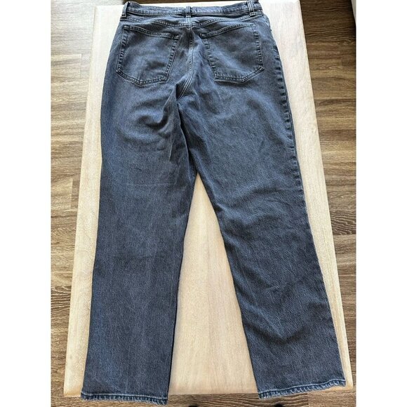 Abercrombie Ultra High Rise 90s Straight Jean Curve Love Black Size 33 - Picture 5 of 5